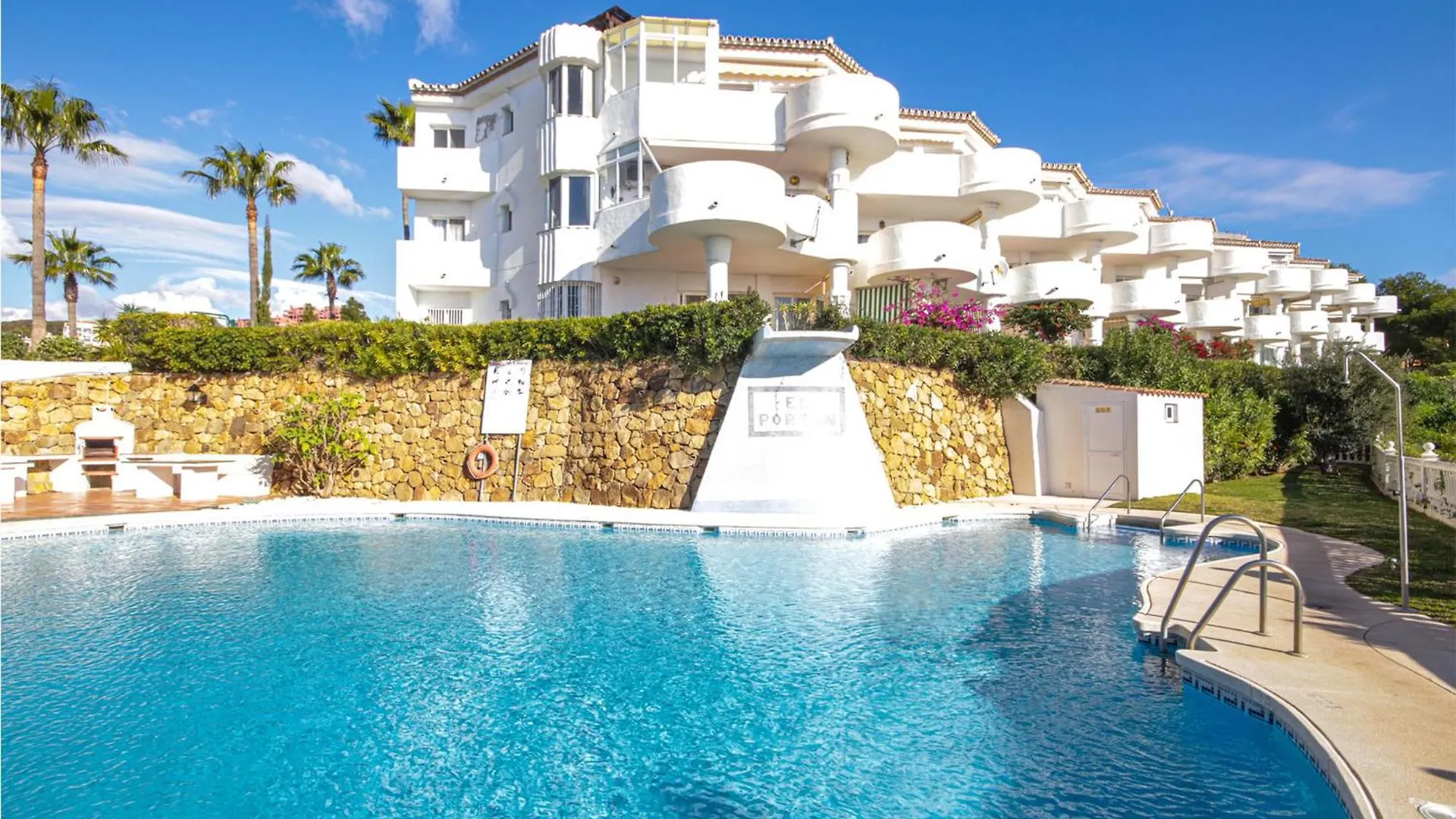 Gorgeous Apartment In Mijas With Kitchen